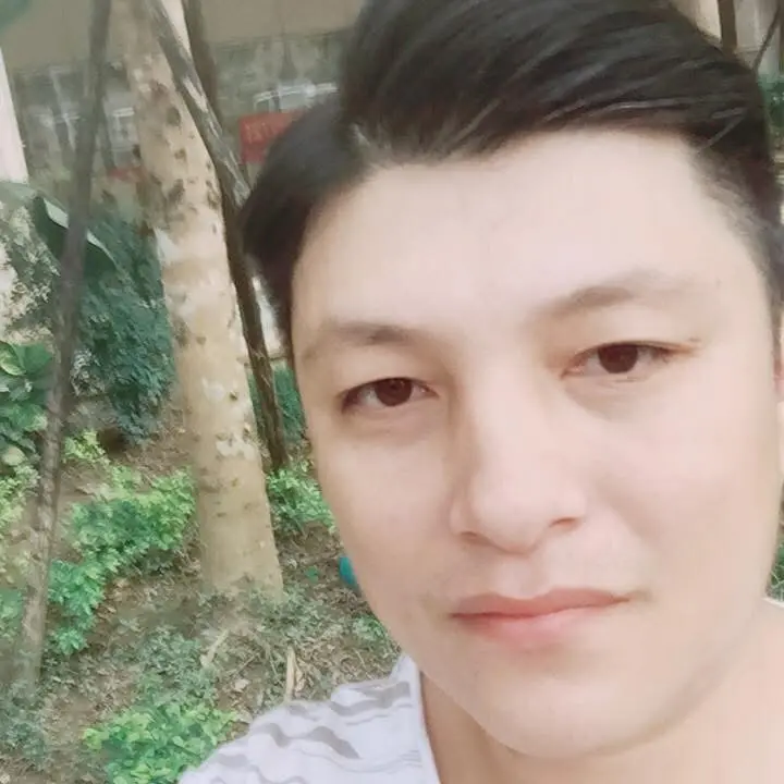 Hello everyone, please be kind to me