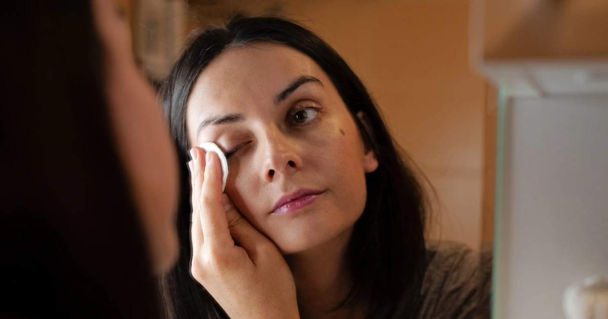 Still using makeup wipes every night? You’ll want to read this